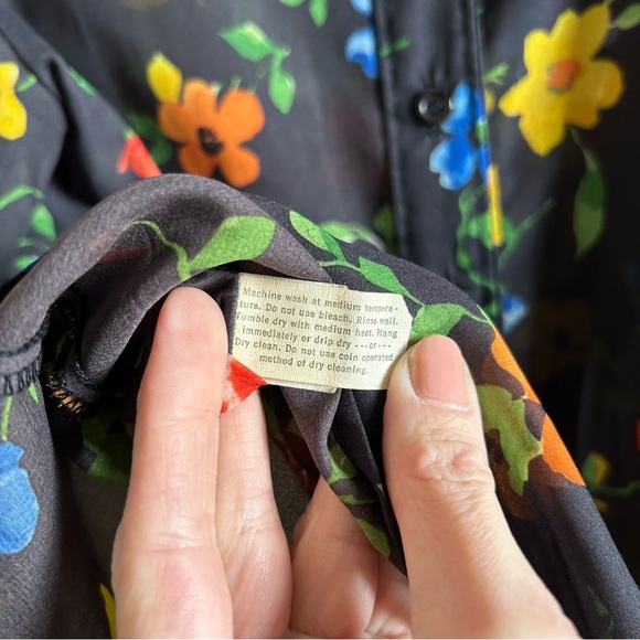 70's Sheer Floral Blouse - Picture 7 of 9
